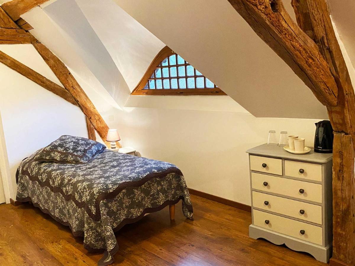 Bed and Breakfast Le Moulin De Pasnel Monteaux Exterior foto